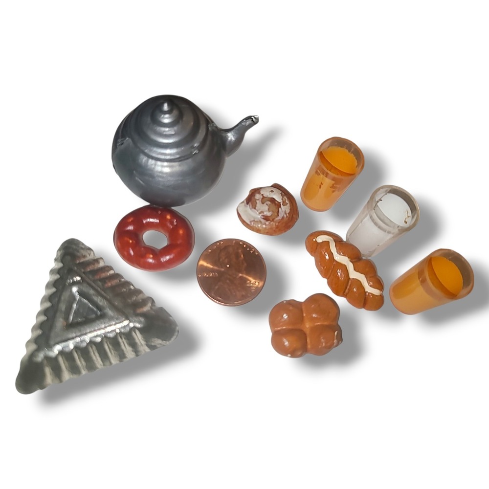 Vintage Dollhouse Food‎ Accessories Lot Bread Donut Drinks Teapot Metal Triangle - Picture 2 of 2